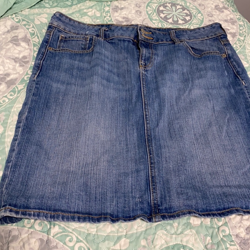 Old Navy denim skirt